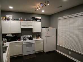 4645 Valais Ct, Unit Unit 96 in Alpharetta, GA - Building Photo - Building Photo