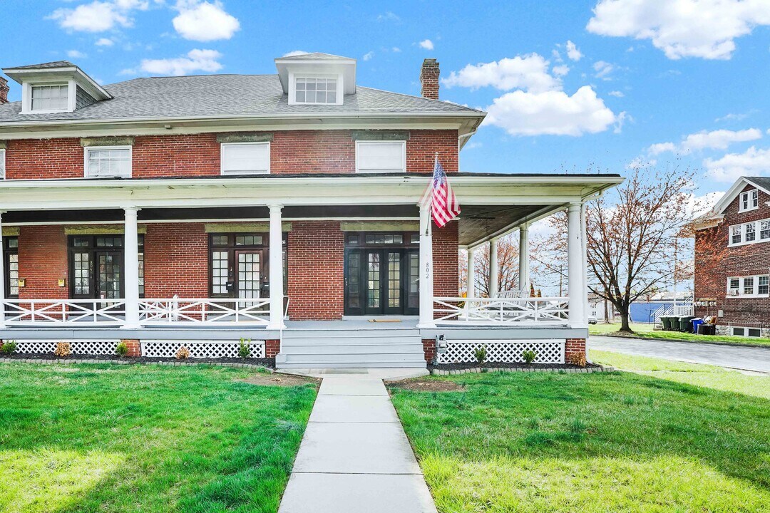 802 Oak Hill Ave, Unit 2214 in Hagerstown, MD - Foto de edificio