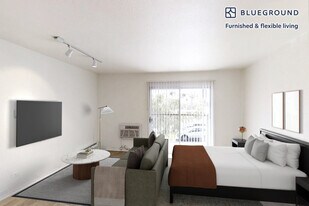 333 1st St in Seal Beach, CA - Building Photo