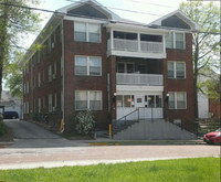 Anthony Street Apartments & others by Barzell in Columbia, MO - Foto de edificio - Building Photo