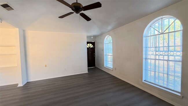 9519 Wellsworth Dr in Houston, TX - Building Photo - Building Photo