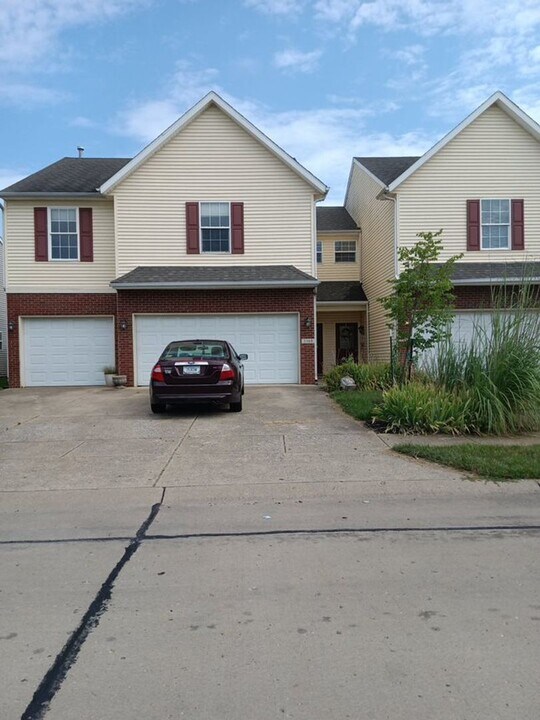 2403 Edison Dr in West Lafayette, IN - Building Photo