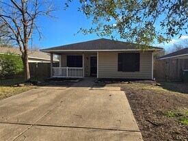 3459 Angel Ln in Houston, TX - Building Photo