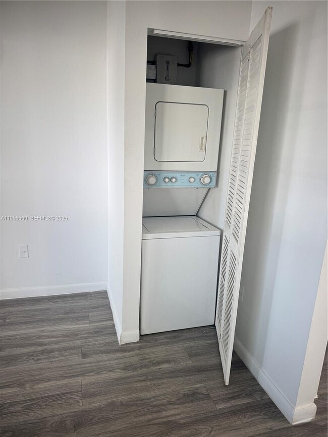 property at 7130 Rue Versailles Dr