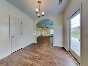 124 Laurel Ln in Guyton, GA - Building Photo - Building Photo