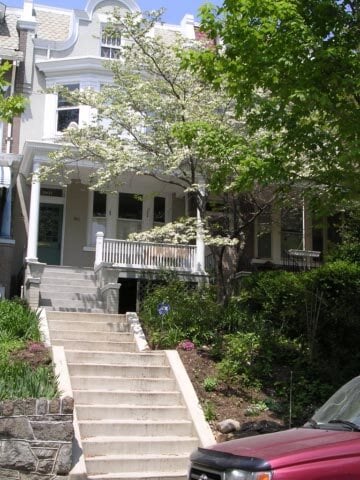 property at 1811 Kilbourne Pl NW