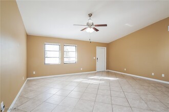 859 SW 15th Terrace in Cape Coral, FL - Building Photo - Building Photo