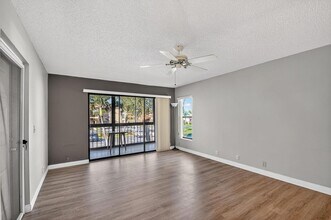 805 Sky Pine Way, Unit C2 in Greenacres, FL - Building Photo - Building Photo