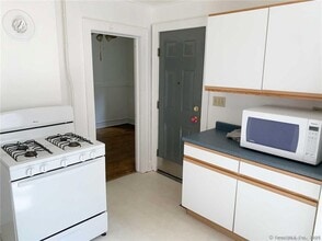 44 Brookside Ave in Torrington, CT - Building Photo - Building Photo