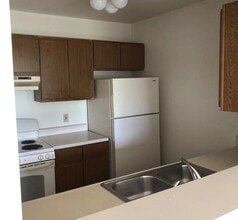 624 Cambridge Ln in Imlay City, MI - Building Photo - Building Photo