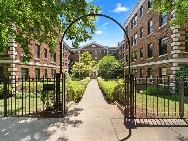property at 62 Queensberry St