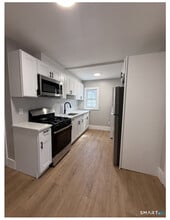 324 Congress Ave in Waterbury, CT - Building Photo - Building Photo