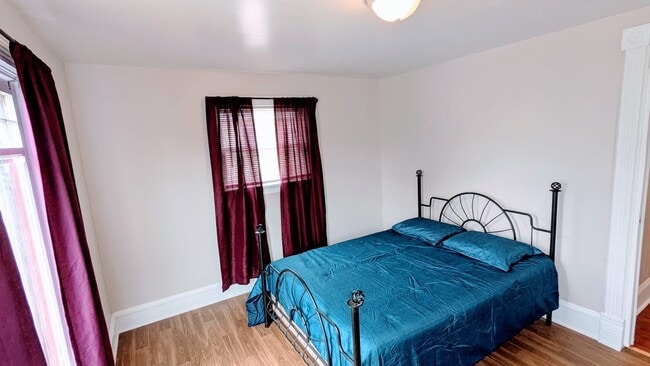 609 College Ave, Unit 1 - Lower in Aurora, IL - Building Photo - Building Photo
