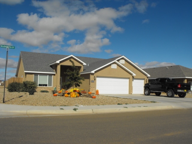 property at 3000 Elizabeth Ct