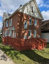 729 Montana Ave in South Milwaukee, WI - Building Photo