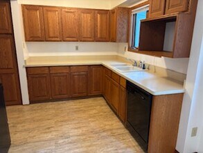1515 Jills Dr in Waukesha, WI - Building Photo - Building Photo