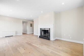 14 Concord Ave, Unit 824 in Cambridge, MA - Building Photo - Building Photo