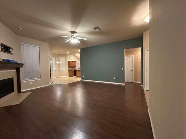 2400 Rookhaven Ln in Yukon, OK - Building Photo - Building Photo