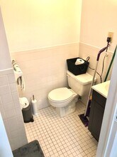 103 E 2nd St-Unit -9 in New York, NY - Building Photo - Building Photo