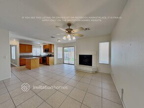 8244 Bermuda Beach Dr in Las Vegas, NV - Building Photo - Building Photo