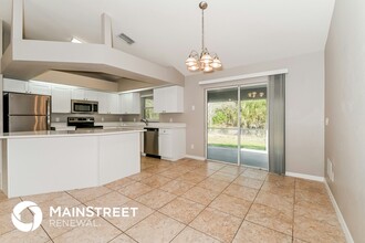 749 Colyer St E in Lehigh Acres, FL - Building Photo - Building Photo