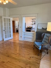 202 W South St in Woodstock, IL - Foto de edificio - Building Photo