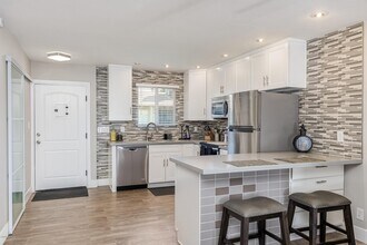 6721 E McDowell Rd-Unit -321-F in Scottsdale, AZ - Building Photo - Building Photo