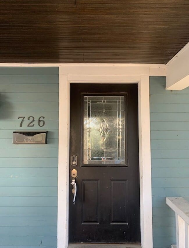 726 E University St in Bloomington, IN - Building Photo - Building Photo