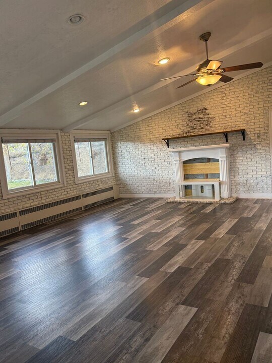 28236 Co Rd H in Cortez, CO - Foto de edificio