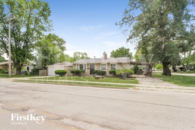 57 Golfview Ln in Carpentersville, IL - Building Photo - Building Photo