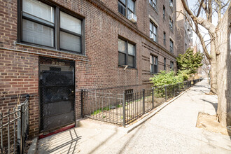3516 76th St in Flushing, NY - Building Photo - Building Photo