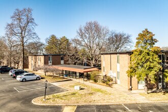 Villager Condos Nashville in Nashville, TN - Building Photo - Building Photo