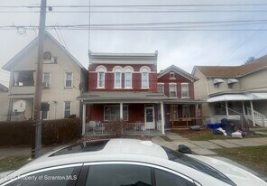 1019 N Irving Ave in Scranton, PA - Building Photo