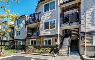 15819 Leary Wy in Redmond, WA - Building Photo