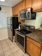 1000 Estes St, Unit #34 in El Cajon, CA - Building Photo - Building Photo