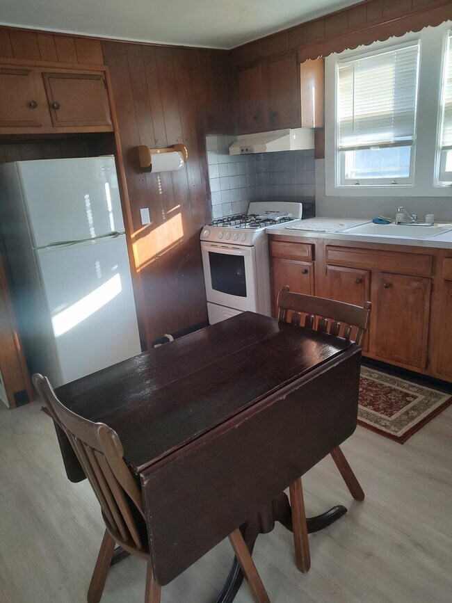 14 Worrall Ave in Poughkeepsie, NY - Building Photo - Building Photo