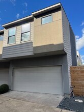 1045 Bonner St in Houston, TX - Building Photo - Building Photo