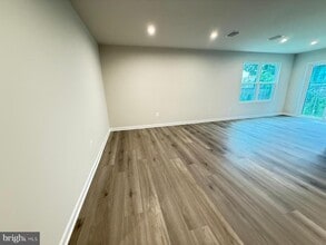 613 Laurelwood Dr in Winchester, VA - Building Photo - Building Photo