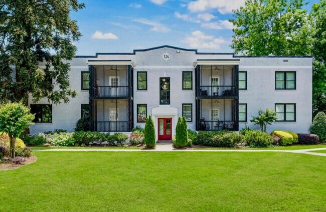 124 Peachtree Memorial Dr NW in Atlanta, GA - Building Photo - Building Photo
