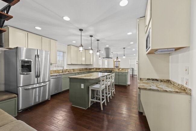 309 E Lafayette Ave in Baltimore, MD - Building Photo - Building Photo