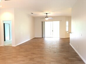 13568 Dornoch Dr in Orlando, FL - Foto de edificio - Building Photo