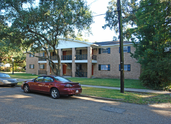 1051 Church St in Mobile, AL - Foto de edificio - Building Photo