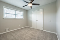 Tara Woods Apartments in Jonesboro, GA - Building Photo - Interior Photo