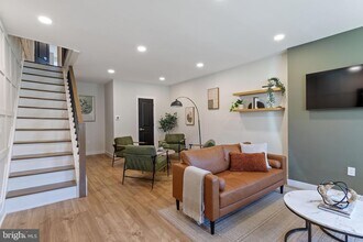 1507 W Thompson St in Philadelphia, PA - Building Photo - Building Photo