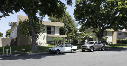 2259-2263 W Vancouver Dr in Anaheim, CA - Building Photo - Building Photo