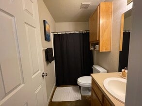 219 W Avenue D, Unit A in Belton, TX - Building Photo - Building Photo