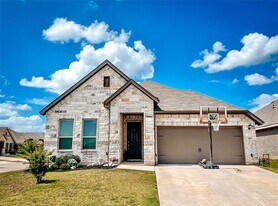 405 Stella St in Argyle, TX - Building Photo