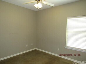 1410 Robins St in Conway, AR - Foto de edificio - Building Photo
