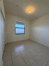 7915 NW 104th Ave in Doral, FL - Building Photo - Building Photo