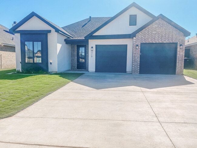 property at 3719 144th St